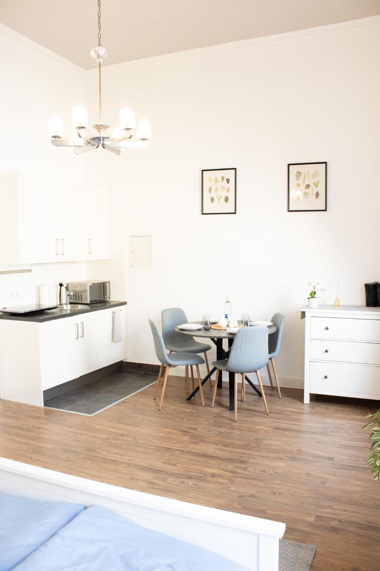 Apartment Wiesbaden Mitte, Zentral Am Park, Congresscenter 5 Min, Bahnhof 10Min Kültér fotó